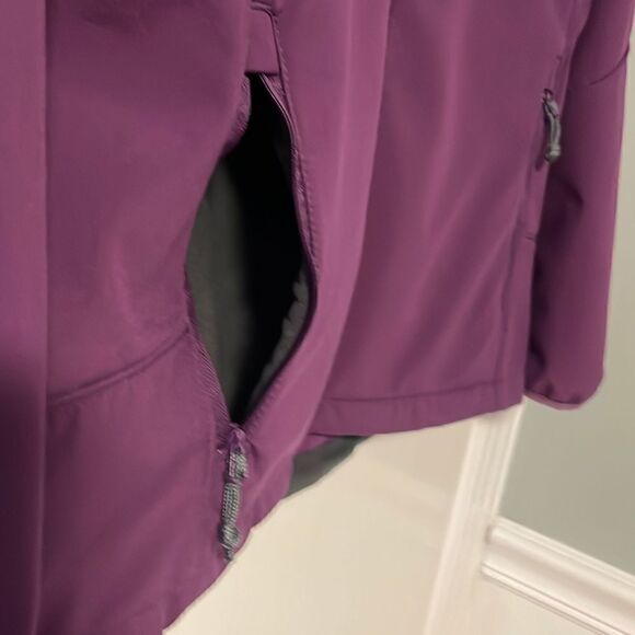 High Sierra purple zip front jacket with four pockets size Large NWOT - Picture 9 of 13